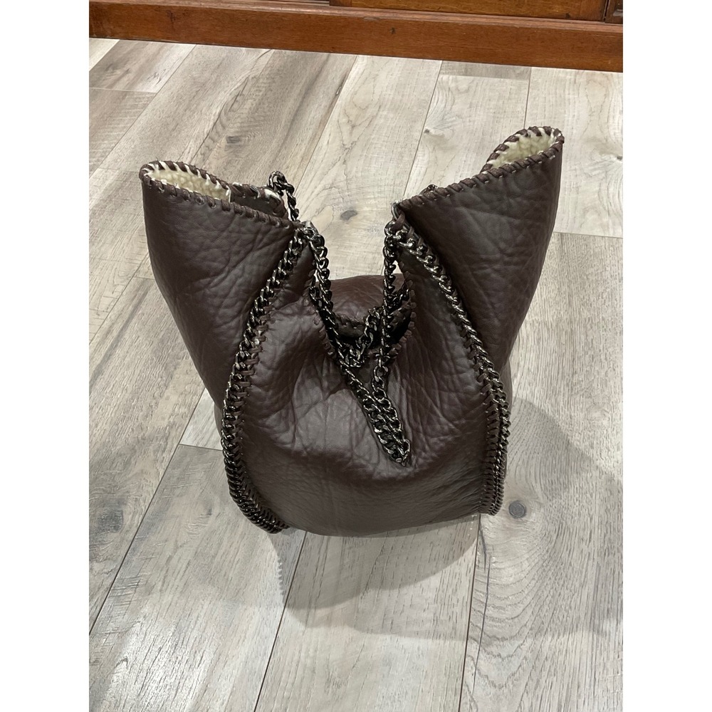 Moda luxe Brown Pebble Leather Shearling Lined Chain Trim Tote Bag Hobo - Picture 4 of 4